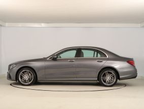 Mercedes-Benz E - 2016
