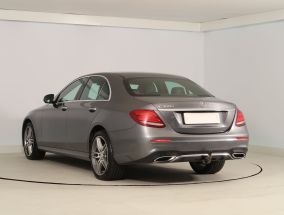 Mercedes-Benz E - 2016