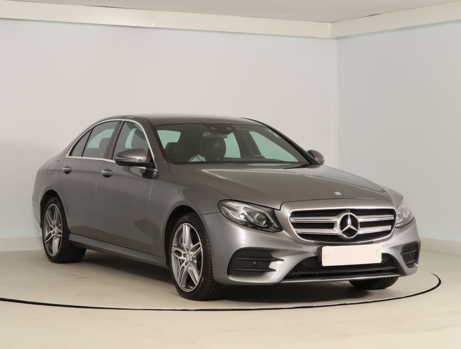 Mercedes-Benz E - 2016