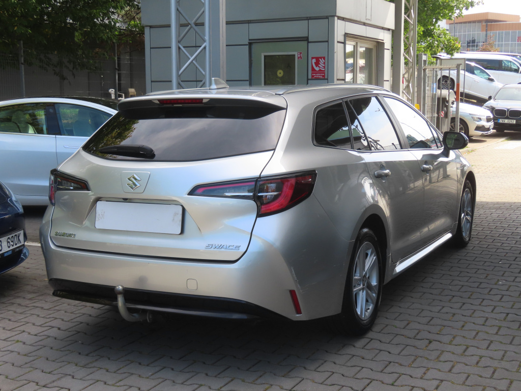 Suzuki Swace