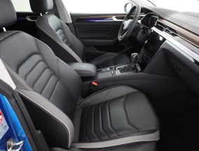 Volkswagen Arteon - 2021