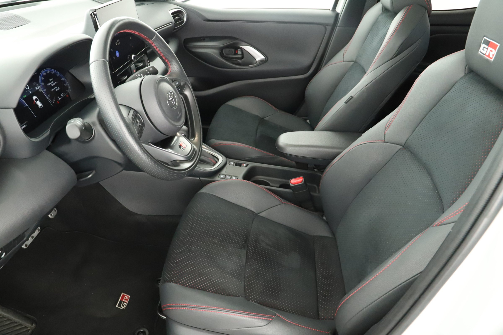 Toyota Yaris - 2024