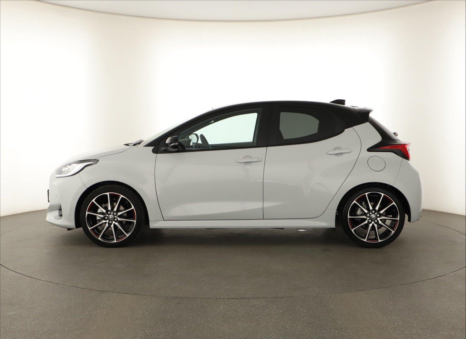 Toyota Yaris - 2024