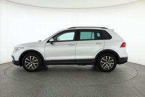 Volkswagen Tiguan - 2021