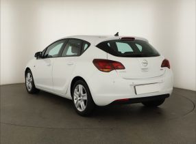 Opel Astra - 2010
