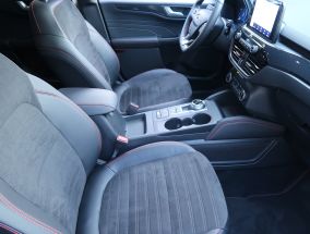 Ford Kuga - 2024