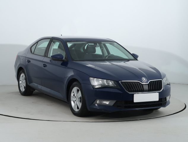 Škoda Superb 2015
