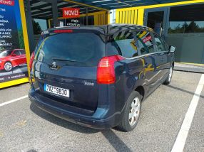 Peugeot 5008 - 2016