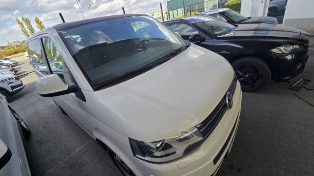 Volkswagen Caravelle 2014