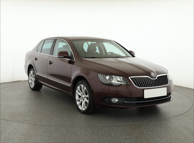 Škoda Superb 2013