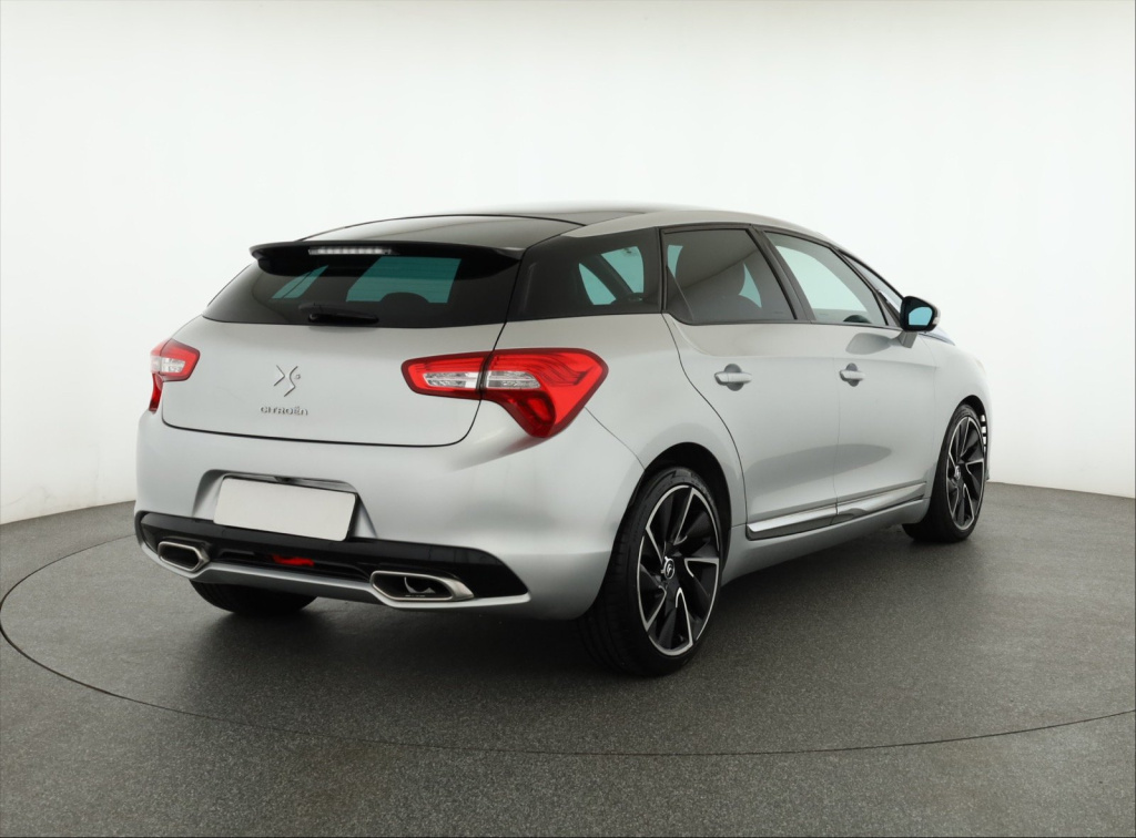 Citroen DS5