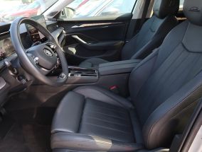 Škoda Superb - 2024