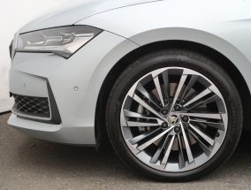 Škoda Superb - 2024