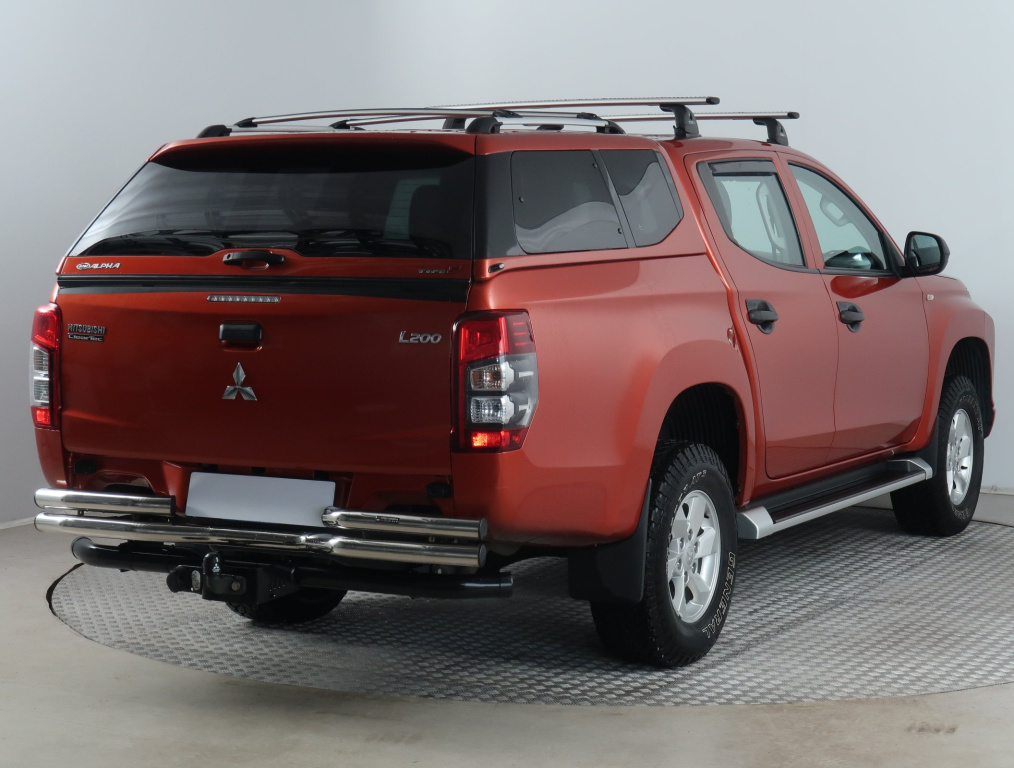 Mitsubishi L200