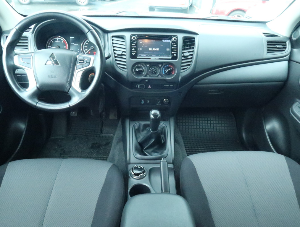Mitsubishi L200