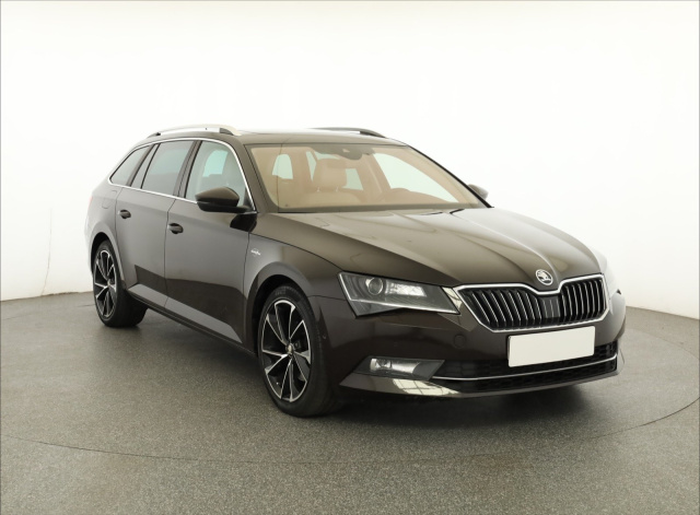 Škoda Superb 2016