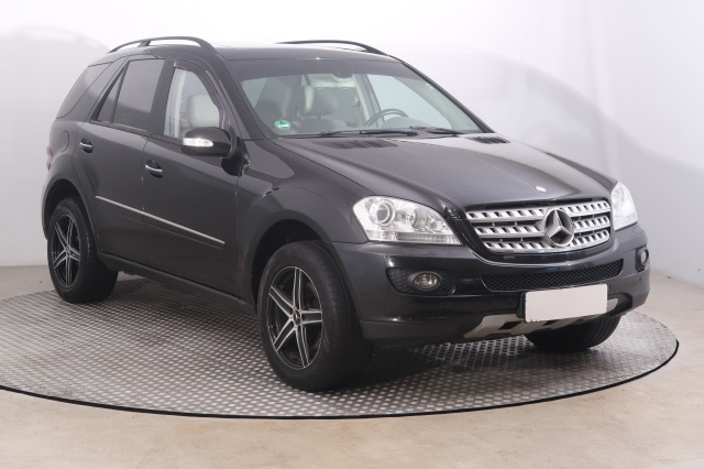 Mercedes-Benz ML 2005