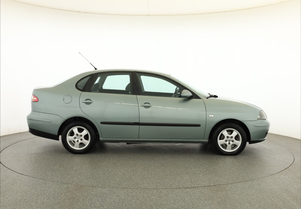 Seat Cordoba