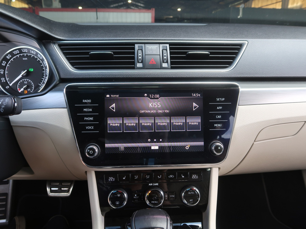 Škoda Superb