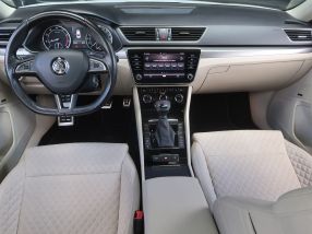 Škoda Superb - 2018