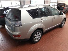 Mitsubishi Outlander - 2009
