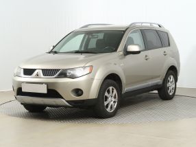 Mitsubishi Outlander - 2009