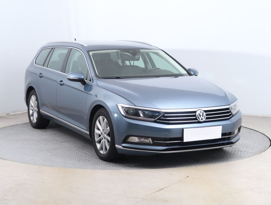 Volkswagen Passat - 2015