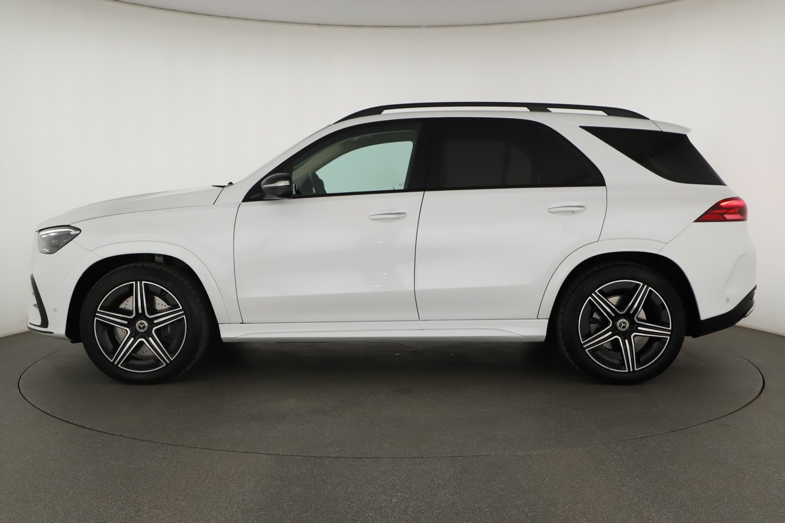 Mercedes-Benz GLE - 2024