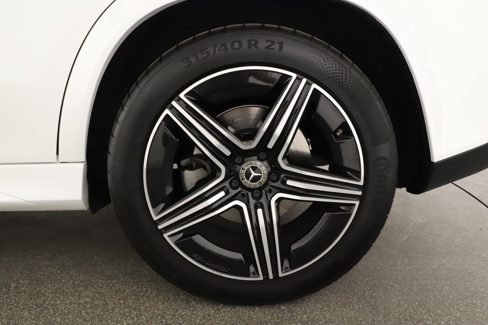 Mercedes-Benz GLE - 2024