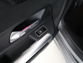 Mercedes-Benz B - 2020