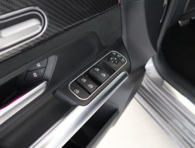 Mercedes-Benz B - 2020