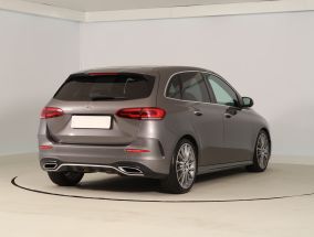 Mercedes-Benz B - 2020
