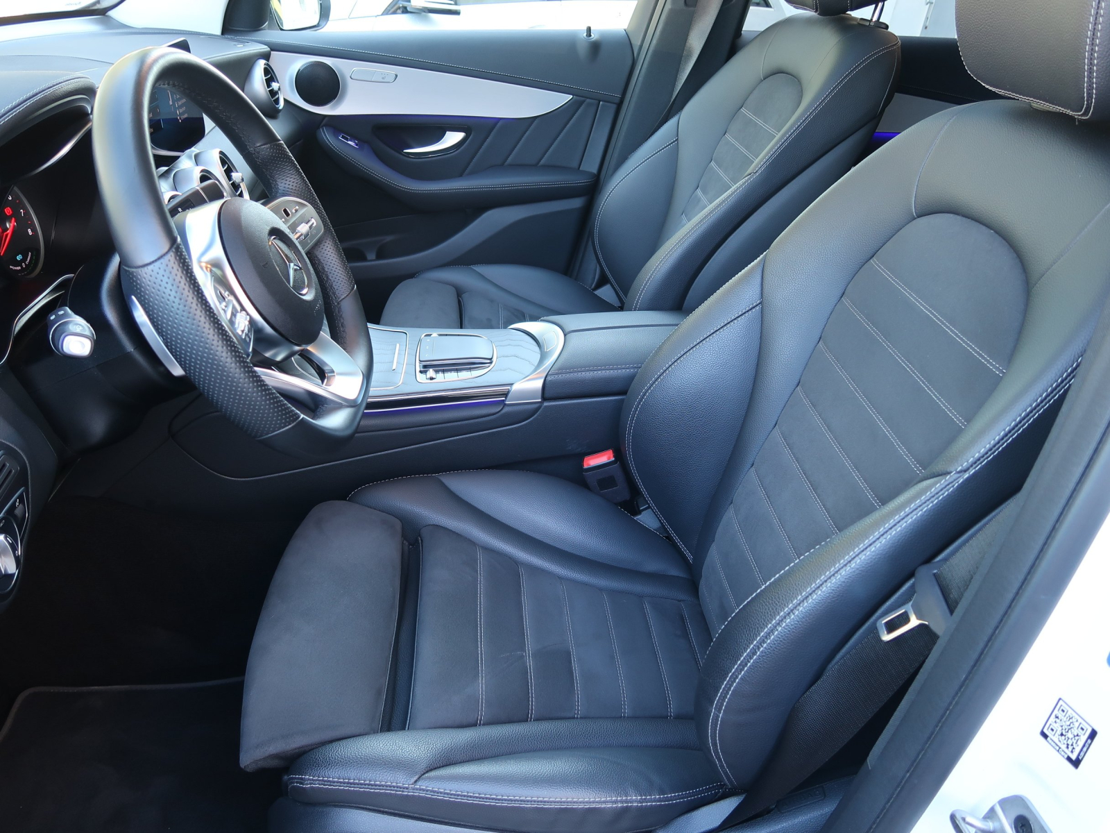 Mercedes-Benz GLC - 2021