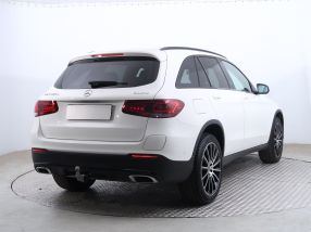 Mercedes-Benz GLC - 2021