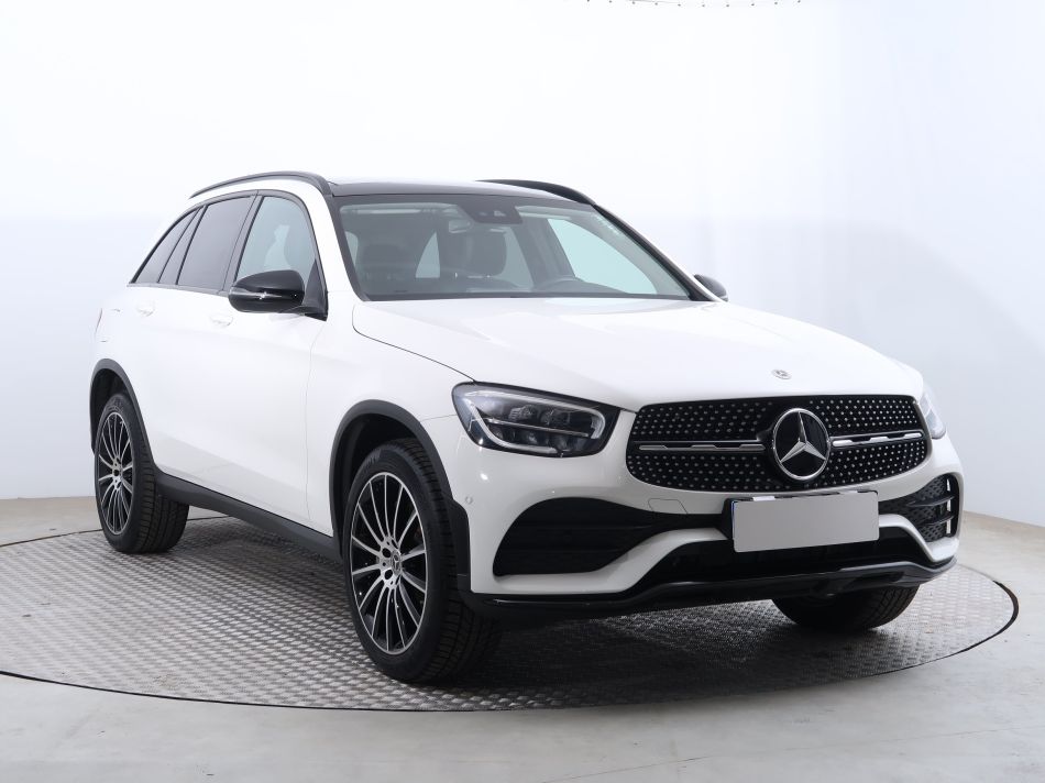 Mercedes-Benz GLC - 2021