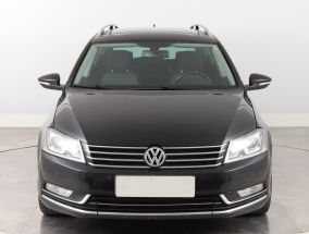 Volkswagen Passat - 2011