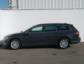 Volkswagen Passat - 2015