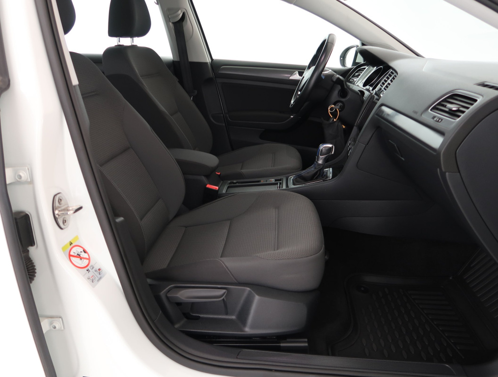 Volkswagen e-Golf