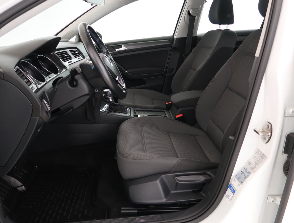 Volkswagen e-Golf