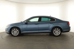 Volkswagen Passat - 2015