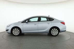 Opel Astra - 2014