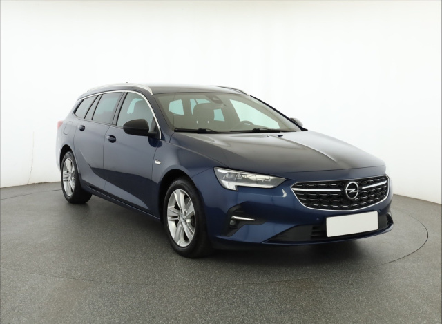 Opel Insignia 2021