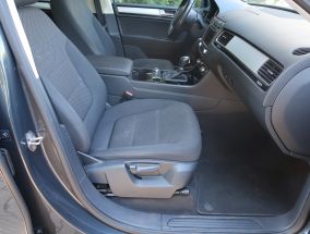 Volkswagen Touareg - 2016