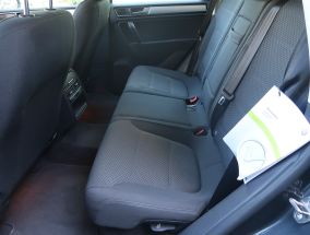 Volkswagen Touareg - 2016