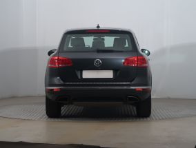 Volkswagen Touareg - 2016