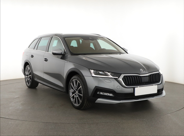 Škoda Octavia Scout 2023