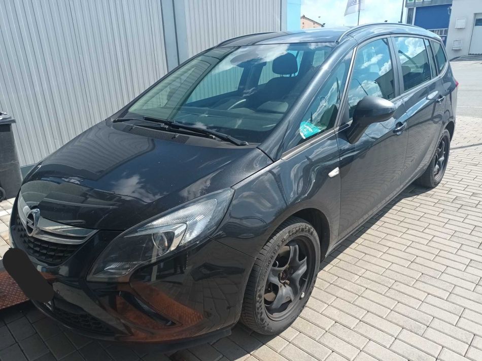 Opel Zafira - 2012