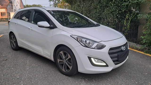 Hyundai i30 2016