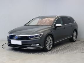 Volkswagen Passat - 2016