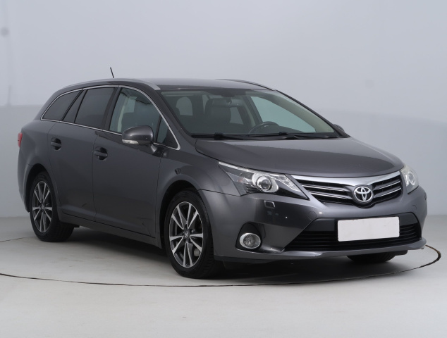 Toyota Avensis 2015